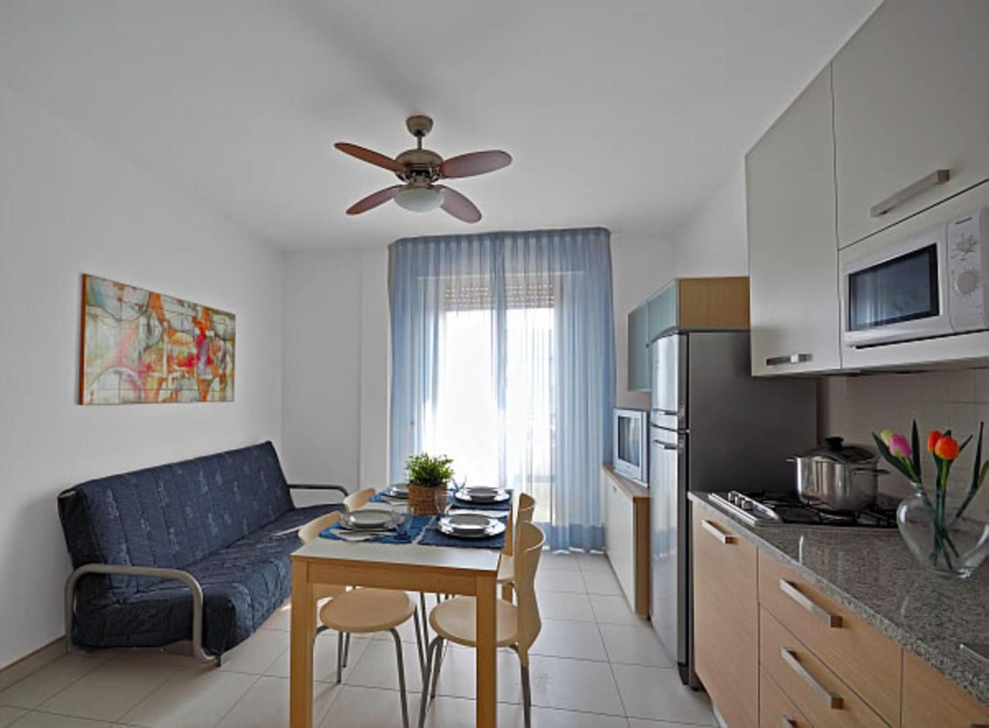 Apartment Modern Flat With Balcony In A In *