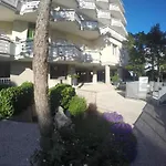 Modern Flat With Balcony In A Residence In Caorle